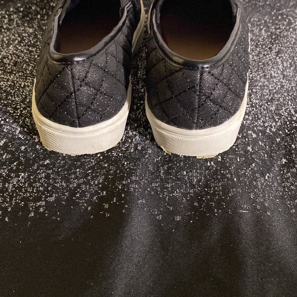 Sneakers - Picture 8 of 11